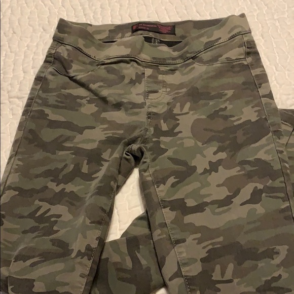 Jeans bundle - Picture 15 of 16